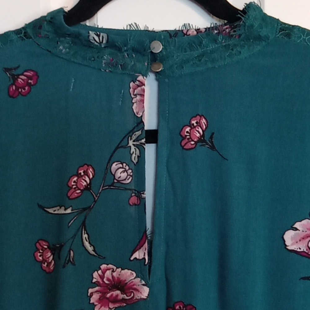 Eyeshadow Teal Lace Long Sleeve Dress - Picture 7 of 8